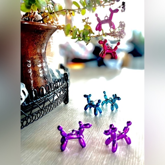 BALLOON DOG EARRINGS - Picture 3 of 8